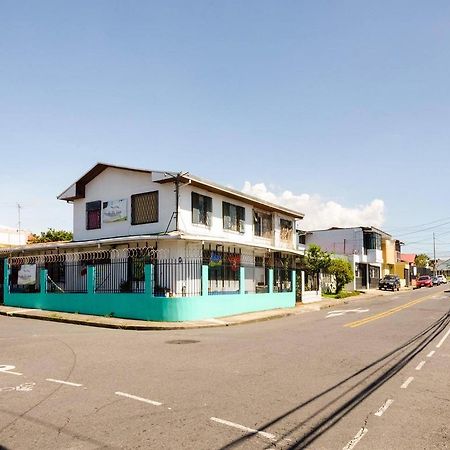 In The Wind Hostel And Guesthouse San José Exterior foto